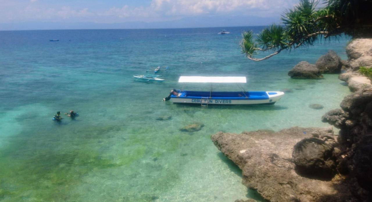 Cebu Seaview Dive Resort Moalboal Extérieur photo